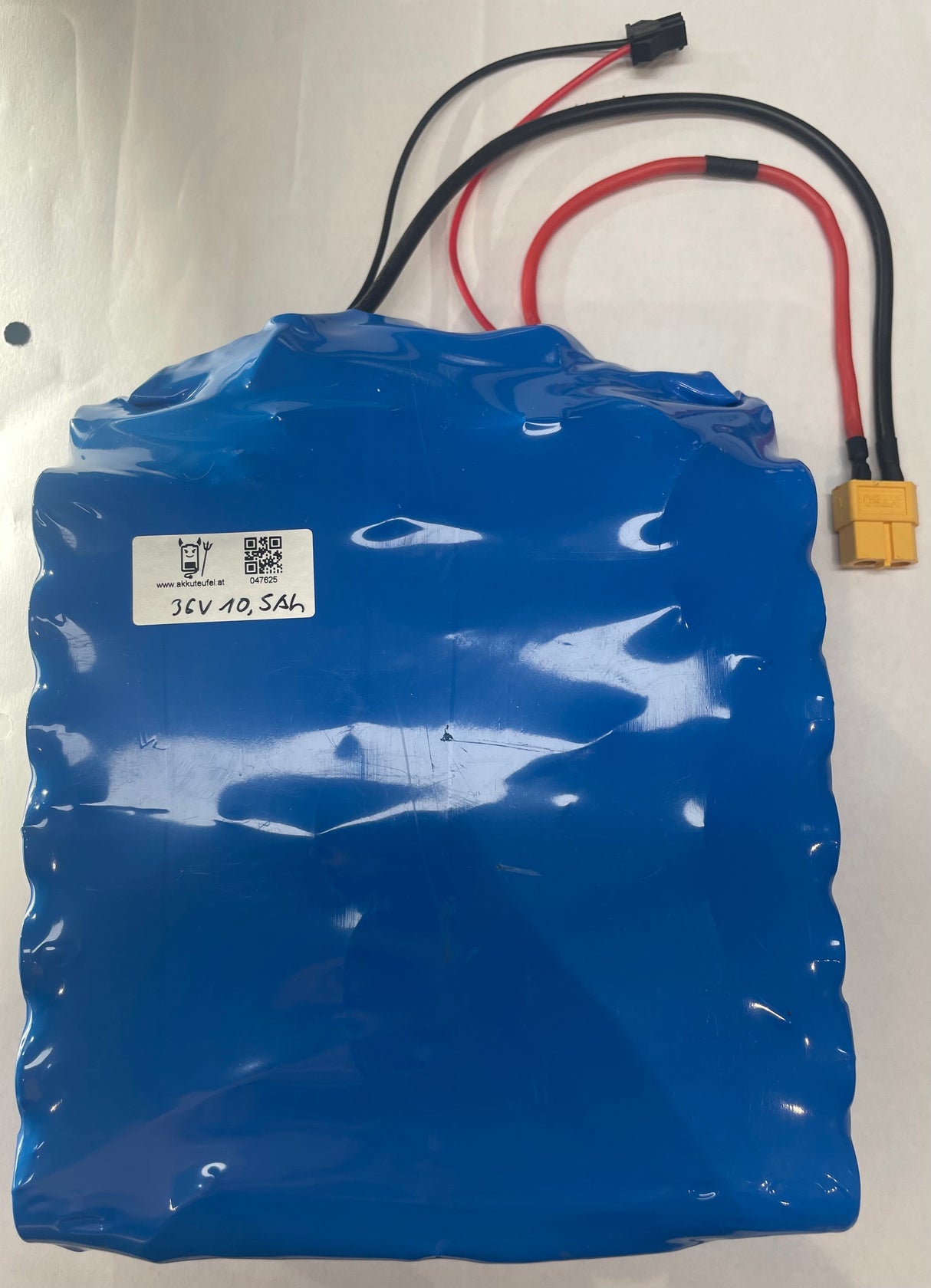 0.16101700 175931558991868993