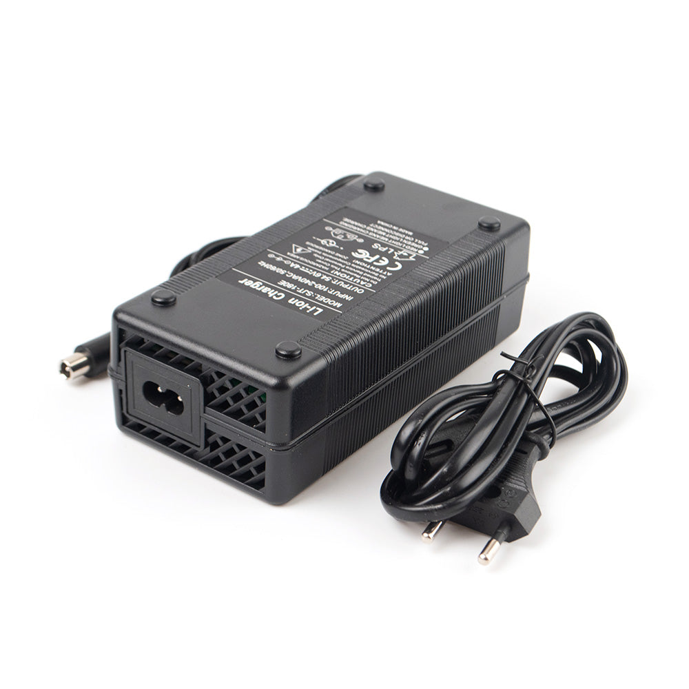 E-Scooter Netz Ladegerät 54,6V 4A 8MM Dc Stecker