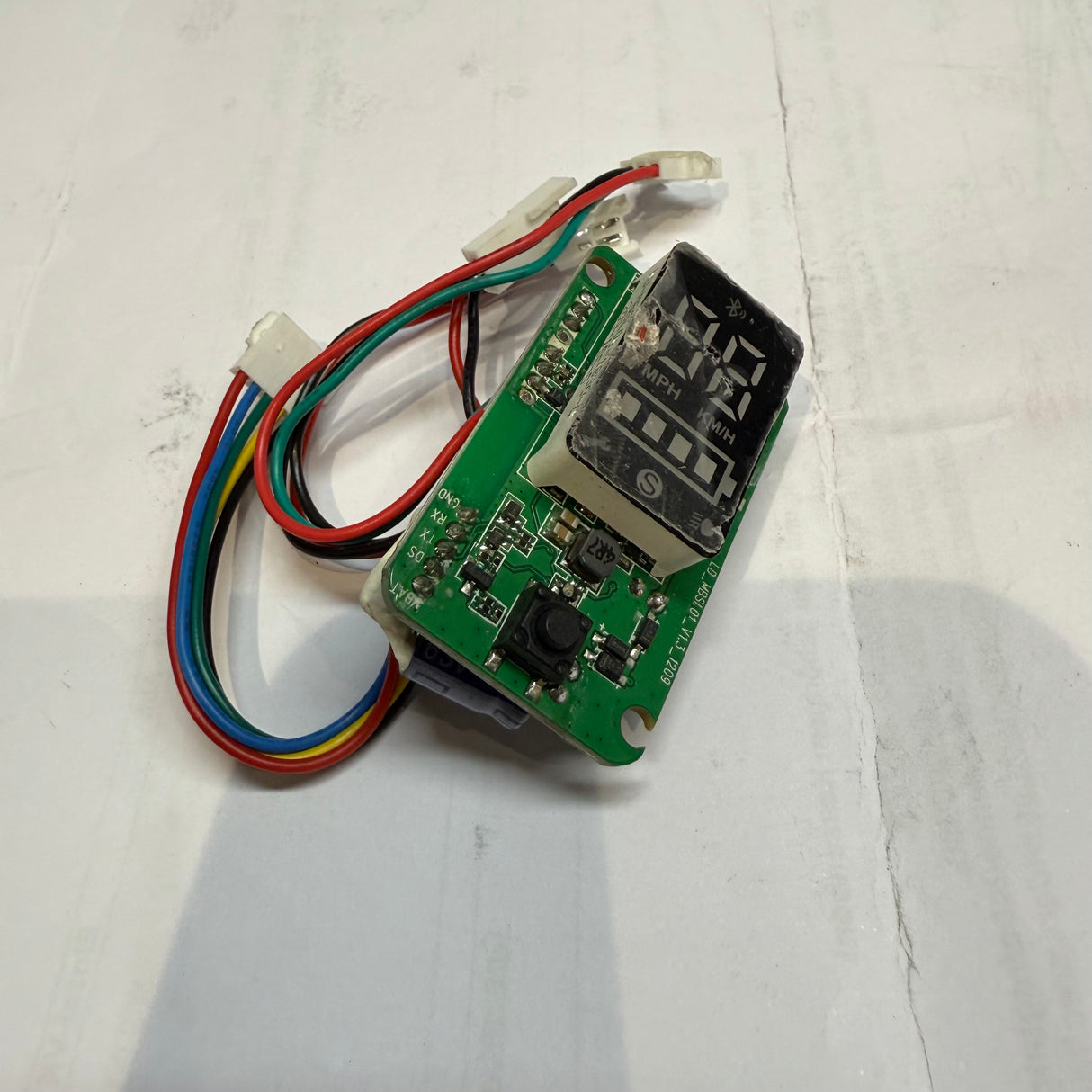 Be-Cool Buzzard Display