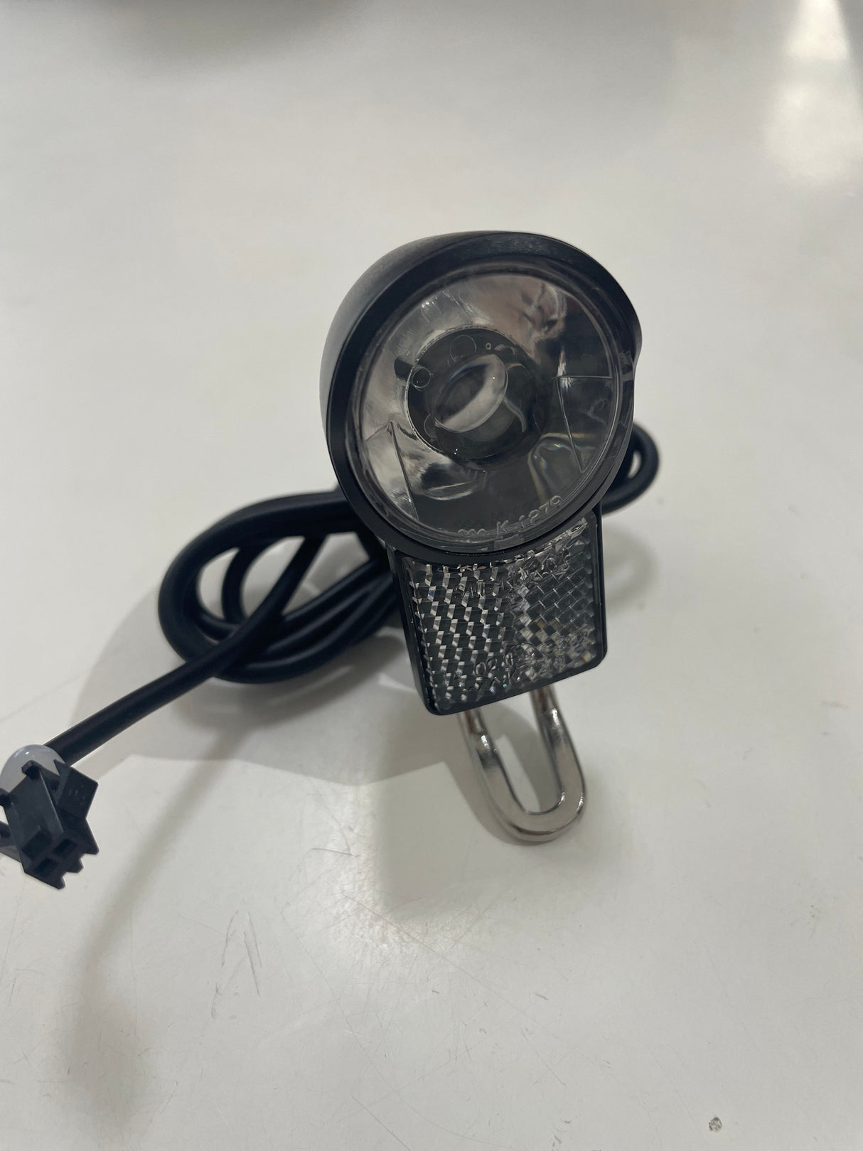 XQISIT X-100 E-Scooter Frontlicht