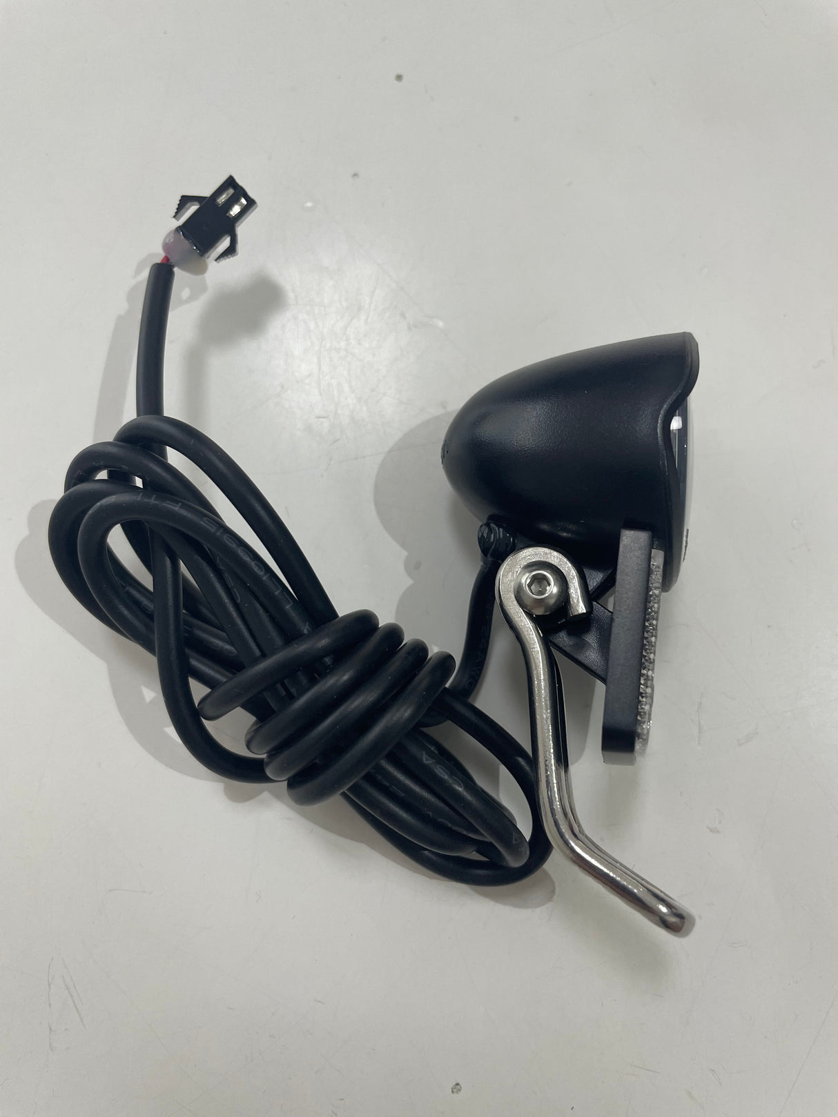 XQISIT X-100 E-Scooter Frontlicht