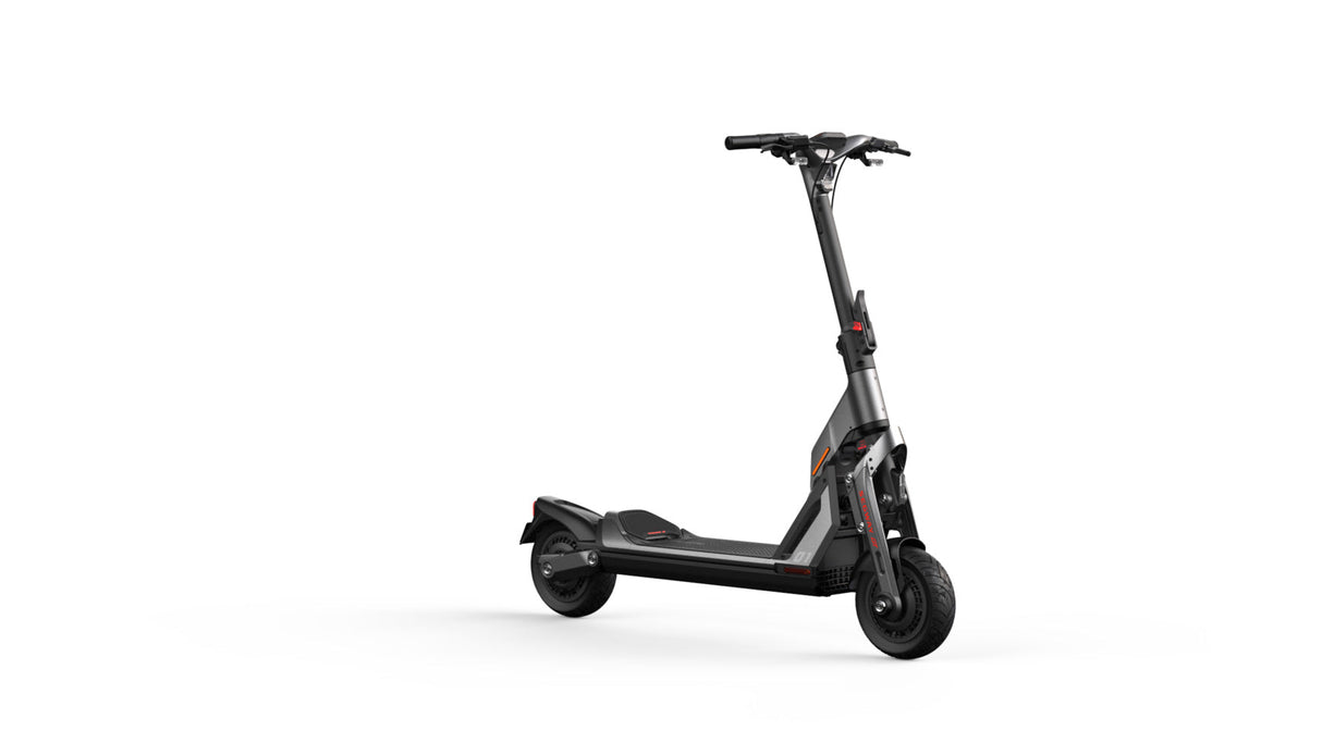 NINEBOT KICKSCOOTER GT1E BY SEGWAY
